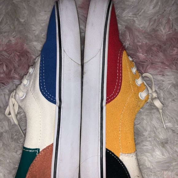 Vans - Picture 3 of 5